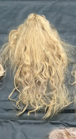 BLONDE WIG