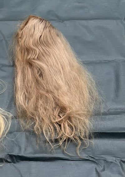 BLONDE WIG